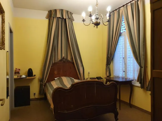 غرفة قياسية مفردة، Erasmus Hotel 2/2