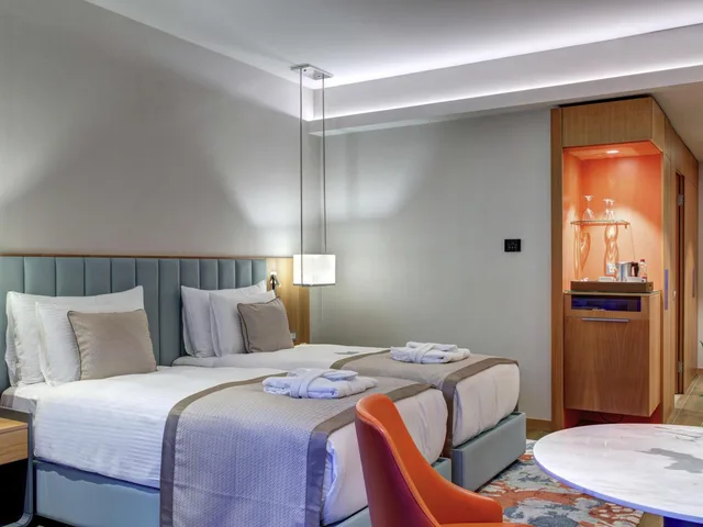غرفة قياسية بسرير كينج بإطلالة على المتنزه، Rixos Premium Dubrovnik 2/6