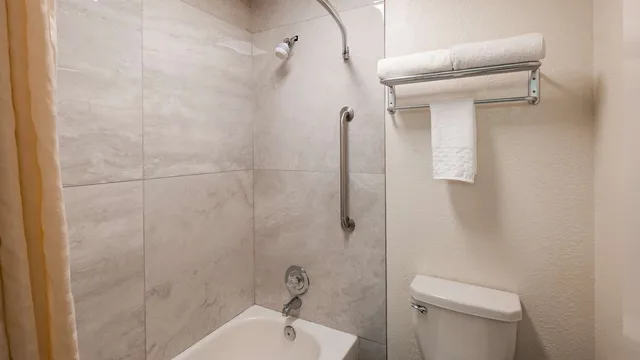 غرفة بسريرين كوين، Best Western Desert Oasis 3/3