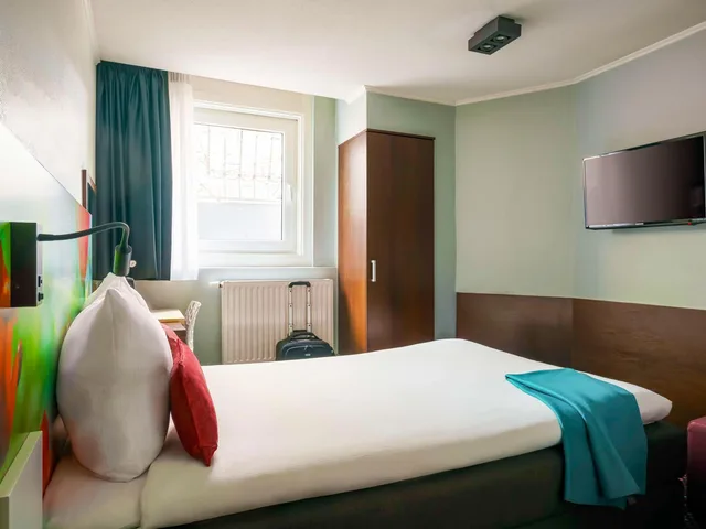 Semi Basement, Small Double، Ibis Styles Amsterdam City 7/10