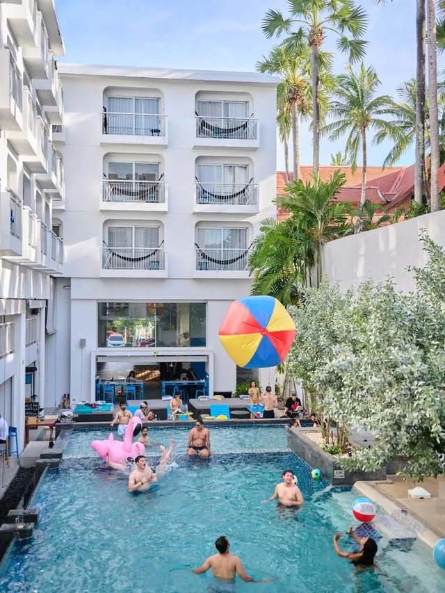 Junior, LUB D PHUKET PATONG 2/3