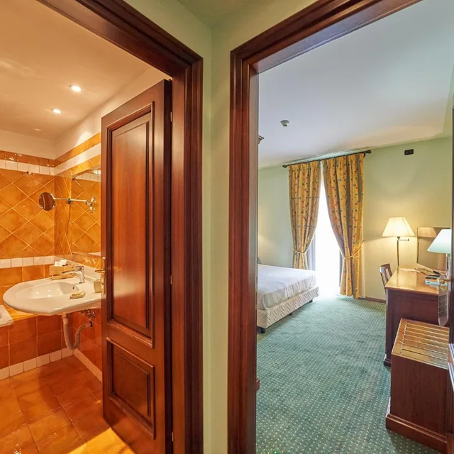 Superior, Queen Bed, Relais Santo Stefano 3/4