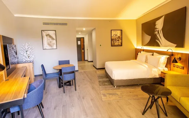 Premium, King Bed, Pool View, Terrace, Radisson Blu Alexandria 3/7