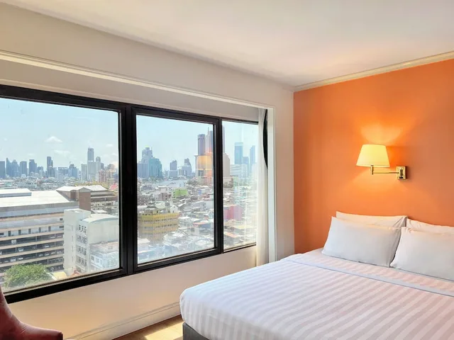 غرفة سوبيريور ثلاثية بسرير كوين وسرير فردي بإطلالة على المدينة، Grand China Bangkok 1/10