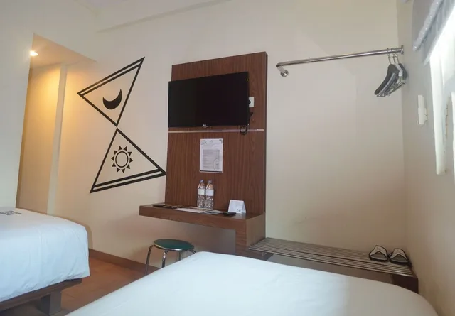 Superior, Twin Beds, World Hotel Jakarta - Bandengan 5/5