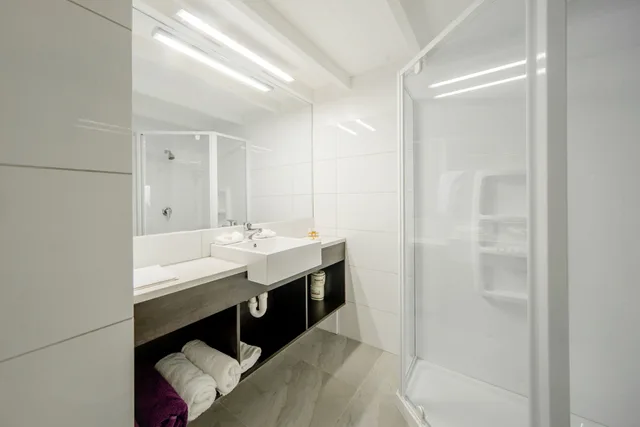 Studio, King Bed, Beach Front، Palm Grove 2/2