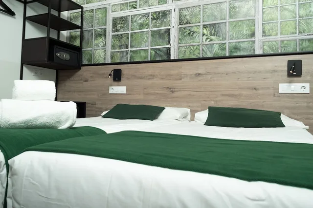 غرفة قياسية بسريرين منفصلين بشرفة، Barna House B&B 1/2