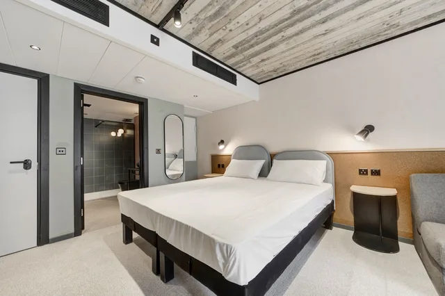 Superior, City View, ibis Styles ST Pauls Bay Malta 4/10