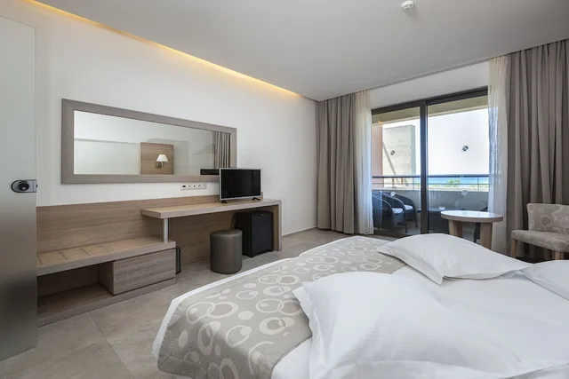 Maisonette, Suite, 3 Beds, Sea Front, Shared Pool, Sofa, Astir Odysseus Kos Resort and Spa 1/8