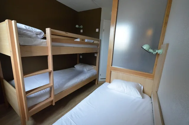 Room, Triple, Single, Bunk Bed، Hotel Reseda Paris Bagnolet 4/5