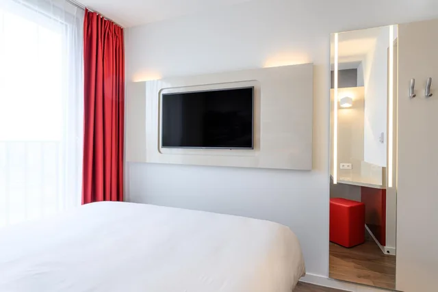 غرفة بسرير كينج، B&B HOTEL Brussels Centre Gare du Midi 2/7