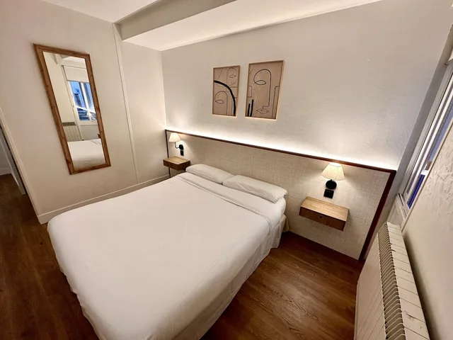 غرفة كلاسيكية بسرير مزدوج بحمام خاص، Far Home Hostel 1/5