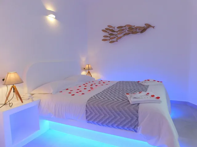 غرفة ديلوكس بسرير كوين بشرفة، Nikolas Hotel 6/9