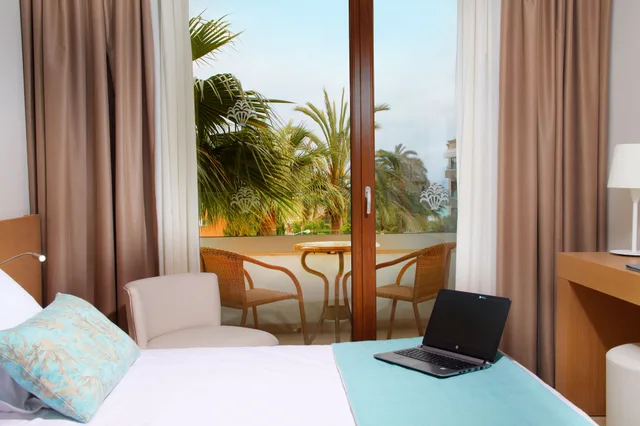Renovated, Superior, Double Bed, Partial Sea View, Balcony، Hotel Son Caliu Spa Oasis Superior 5/7