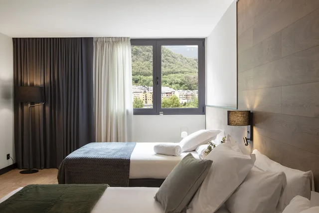 غرفة ثلاثية بثلاثة أسرّة، Acta Arthotel 1/5