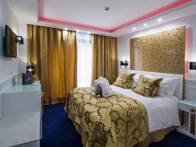 غرفة بسرير مزدوج بإطلالة على الجبل، Diana Parc Hotel 4/5