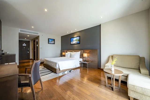 غرفة بريميير بسرير كينج، Malibu Hotel 6/10
