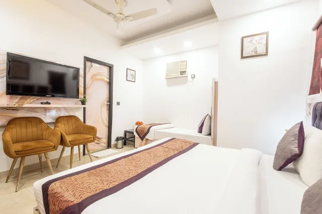 HOTEL COSMO، Karol Bagh، دلهي 23/55