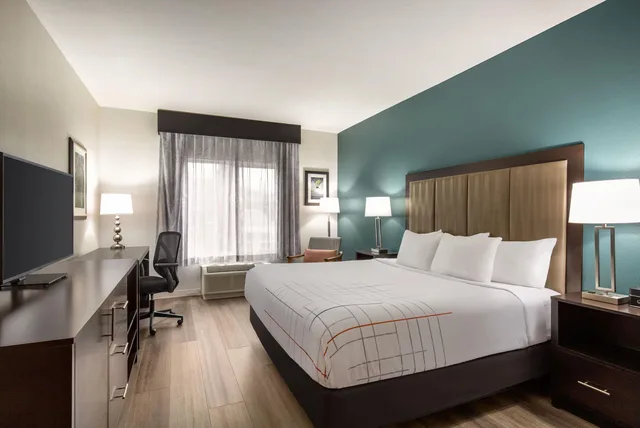 غرفة بسريرين كوين لذوي الإعاقة، La Quinta Inn & Suites by Wyndham Fairfield - Napa Valley 2/2