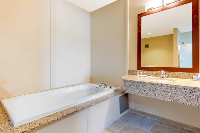 جناح بسرير كينج، Comfort Inn & Suites Michigan City South 4/5