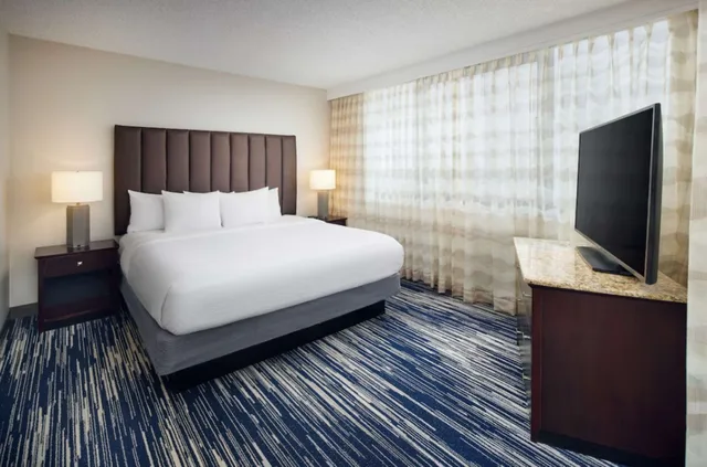 استوديو بسرير كينج لذوي الإعاقة، Embassy Suites by Hilton West Palm Beach Central 5/10