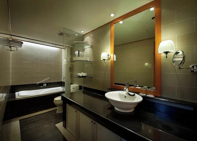 استوديو ديلوكس بسرير كينج، Berjaya Makati Hotel 5/5