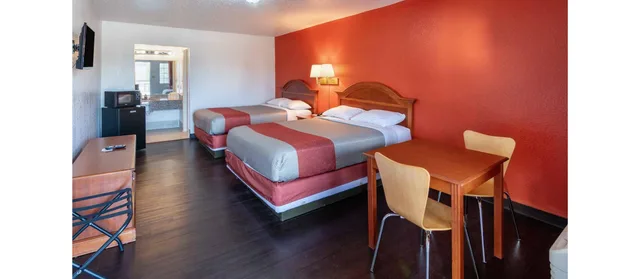 غرفة رباعية بسريرين كوين، Motel6 Montgomery, AL - Coliseum 3/6
