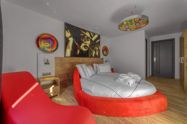 جناح بإطلالة على الجبل، La Finca Hotel 6/10