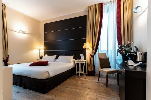 Superior, Double or Twin Bed, Town House 33 2/10
