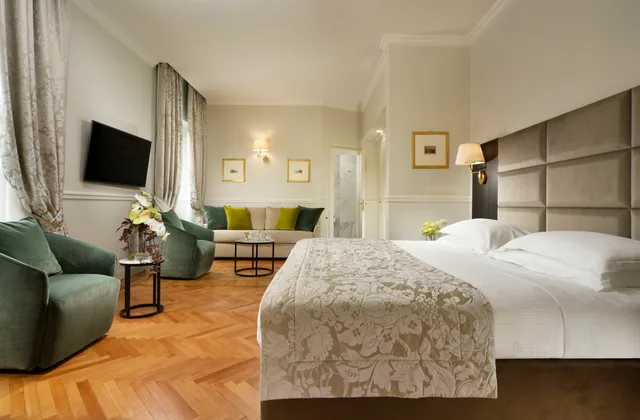جناح جونيور كلاسيكي، Royal Hotel Sanremo 2/2