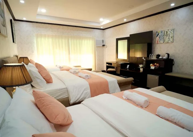 غرفة عائلية بسريرين كوين، Luisita Central Park Hotel 3/4