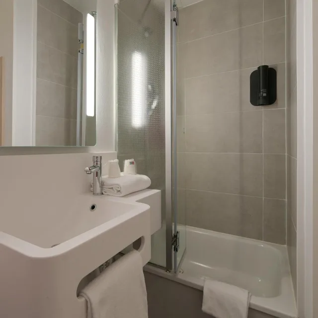 غرفة مزدوجة، B&B Hotel Le Mans Nord 2 10/10