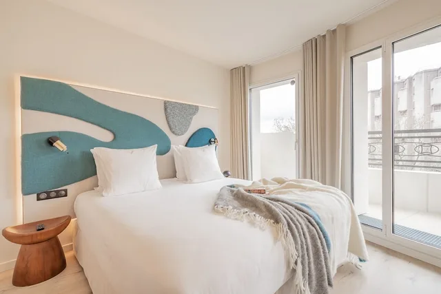 شقة بريميوم بسرير كوين بشرفة بغرفة نوم واحدة مع أريكة، Yuna Porte Maillot - ApartHotel 6/10