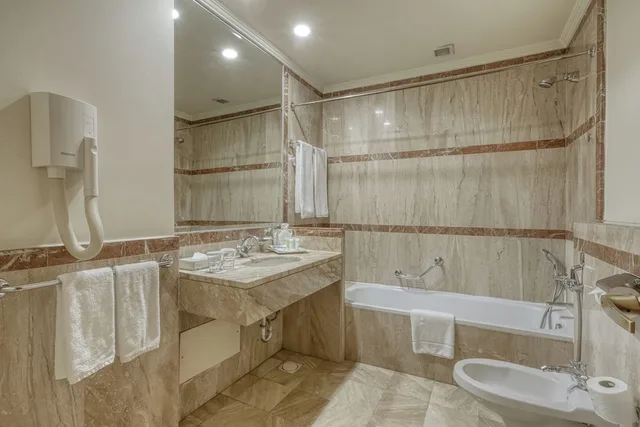 غرفة قياسية مزدوجة، Grand Palace Hotel 3/3