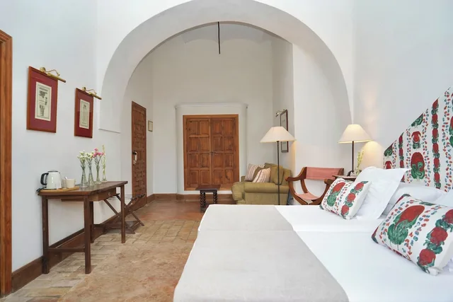 غرفة جونيور بسرير كوين، Monasterio de San Francisco 4/10