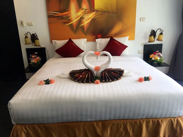 2 Bedrooms, Deluxe, Apartment, King and Queen Bed, Ocean Front، The Front Hotel And Apartment 1/10