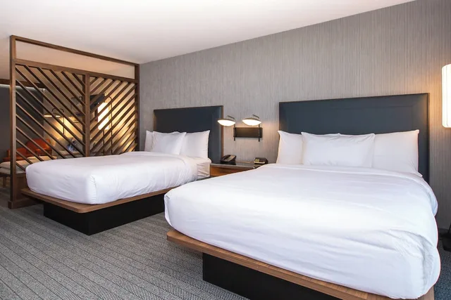 جناح استوديو بسريرين كوين بإطلالة على الفناء مع أريكة، Courtyard by Marriott Rapid City 3/6