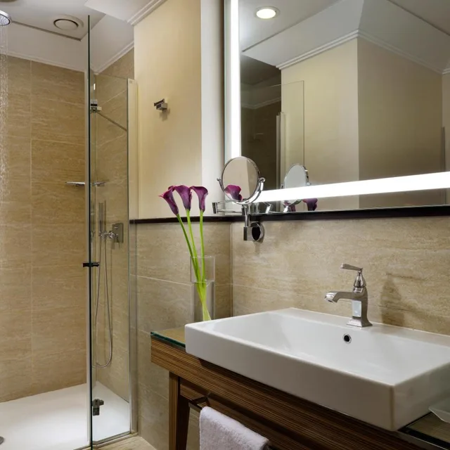 غرفة تنفيذية بسرير كينج، UNAHOTELS Deco Roma 6/7