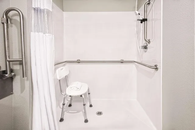 غرفة بسرير مزدوج لذوي الإعاقة، La Quinta Inn And Suites Odessa North Sienna Tower 3/4