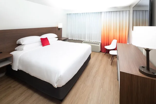 غرفة بسرير كينج، Holiday Inn Express Atlanta Airport - North by IHG 3/6