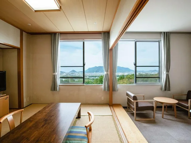 Japanese Western, Kamenoi Hotel Kannonji 1/1