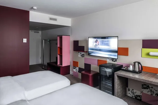 Plus, Penta, King Bed، PENTAHOTEL WIESBADEN 1/6