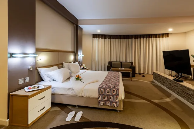Junior Suite, King Bed, PrideInn Azure Hotel Nairobi Westlands 10/10