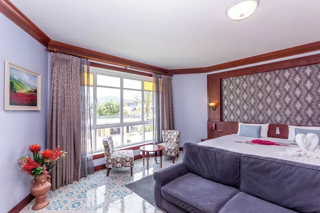جناح جونيور بسرير مزدوج، Erawan Hotel 1/8