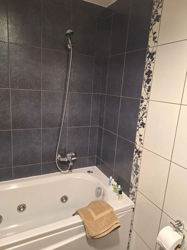 جناح جونيور بإطلالة على الجبل، MELEGOS HOTEL 2/3