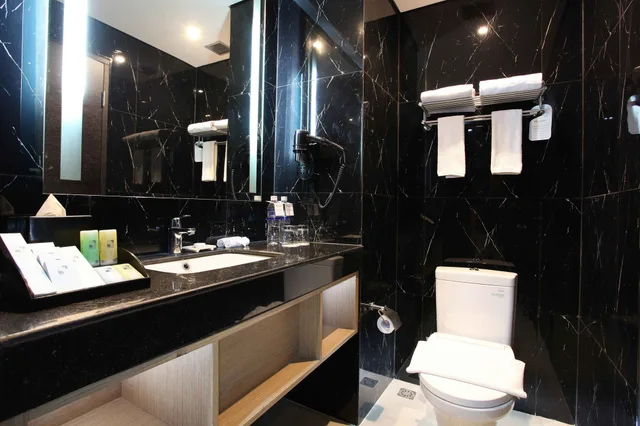 Superio Deluxe Queen، Swiss-Belhotel Airport Jakarta 2/2