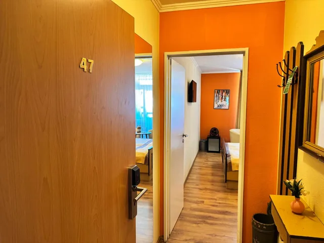غرفة بسرير كوين، Hotel Wallis 6/6