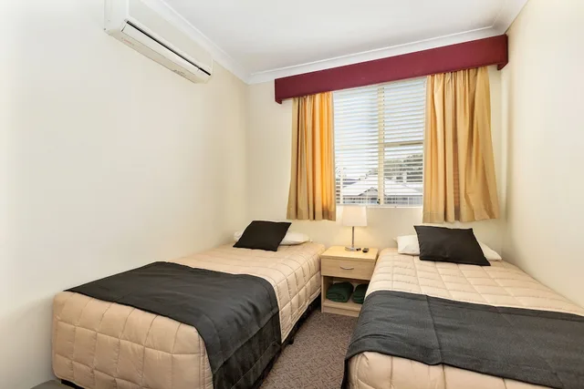جناح عائلي بسرير كوين وسريرين منفصلين، Soldiers Motel 1/4