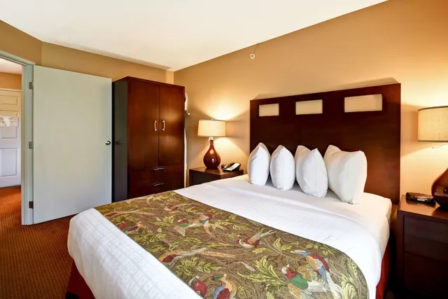 جناح استوديو بسرير كوين لذوي الإعاقة، Grandstay Residential Suites Hotel La Crosse 2/4
