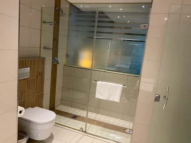 Executive, Suite, King Bed, Coastlands Umhlanga Hotel 5/7